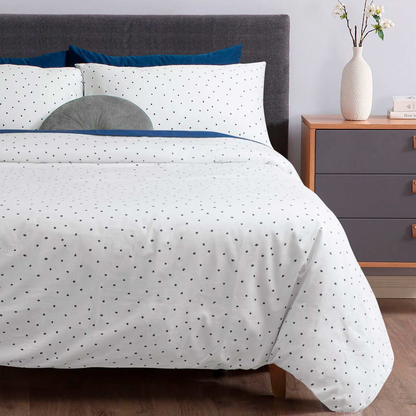 White Dots-Blue